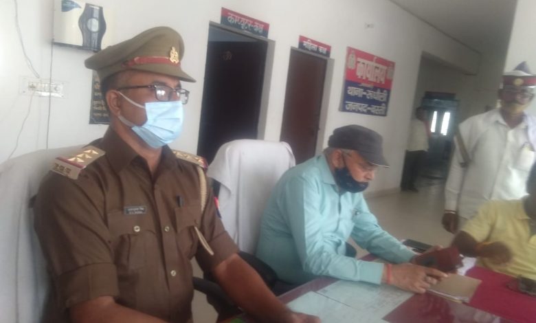 समाधान दिवस पर थाने में नहीं आये फरियादी