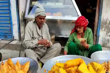 पानीपत में मकड़ी गैंग सक्रिय, हलवाई के कपड़े उतरवाकर उड़ाए 32 हजार रुपये.